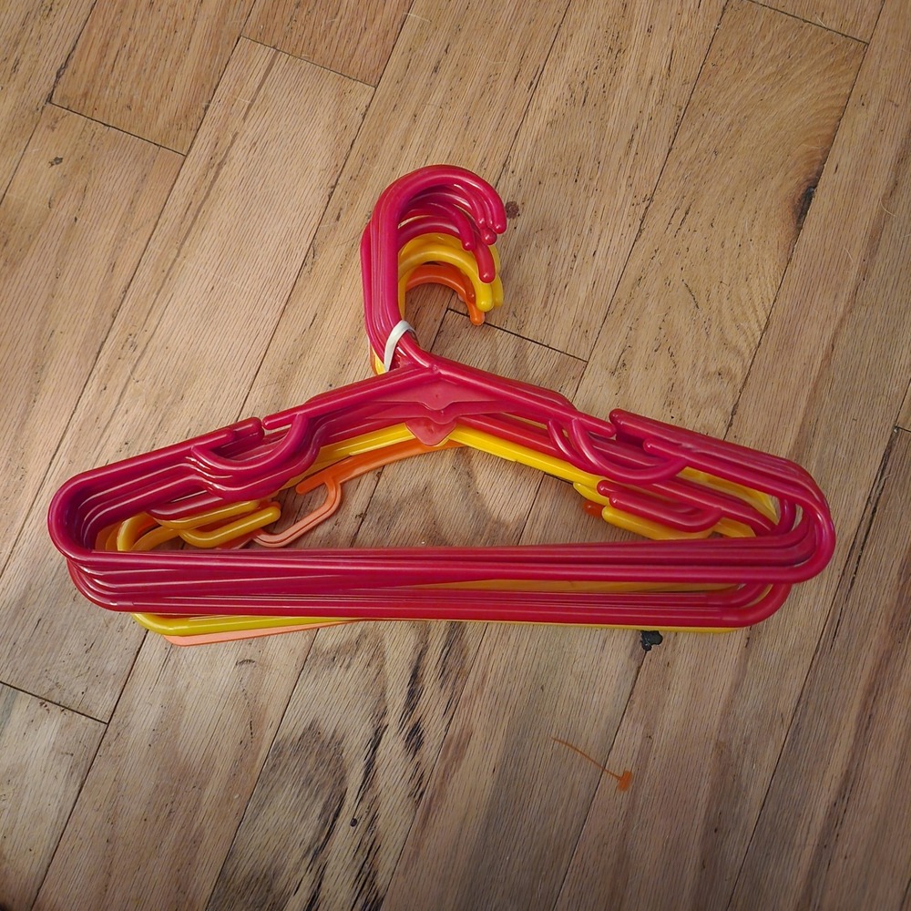 Kids Clothes Hangers Bundle‎ Set of 15 Plastic Childrens Garment Hangers